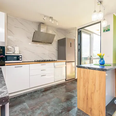Luxury 4 Star, Amazing View Apartment With Free Parking Omiš Zewnętrze zdjęcie