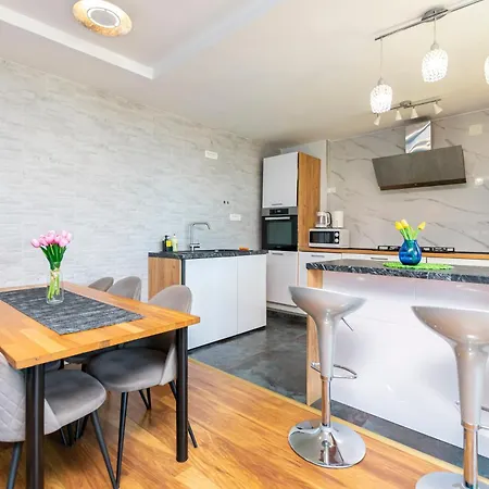 Luxury 4 Star, Amazing View Apartment With Free Parking Omiš Zewnętrze zdjęcie
