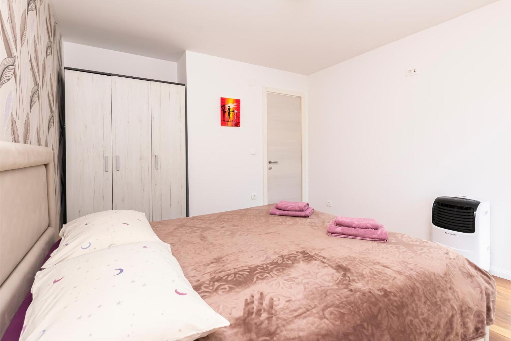Luxury 4 Star, Amazing View With Free Parking *