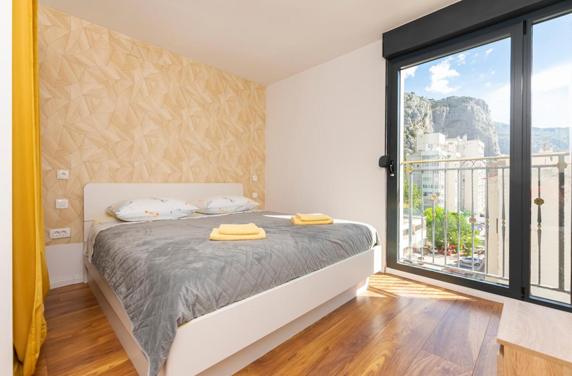 Apartment Luxury 4 Star, Amazing View With Free Parking