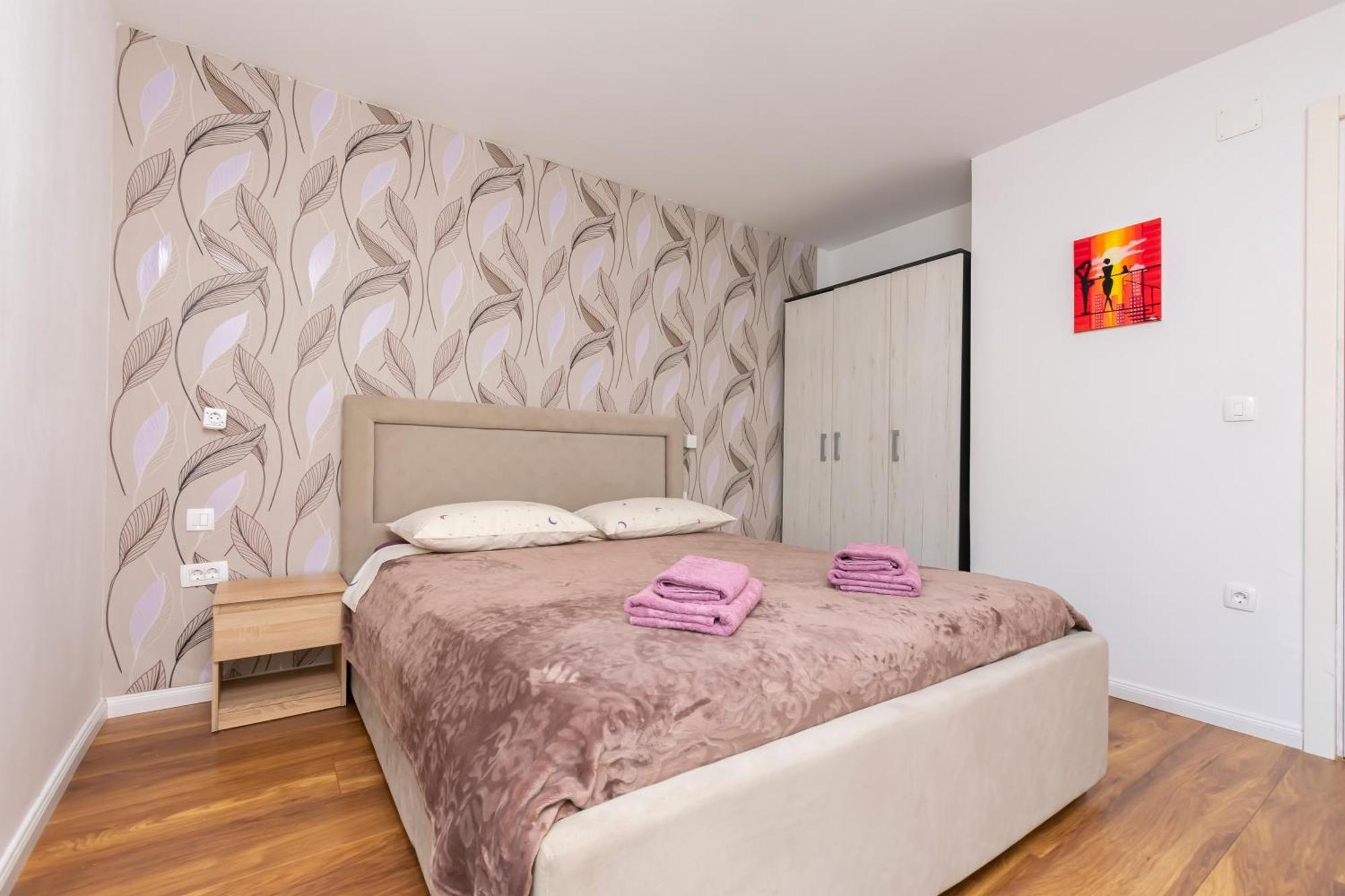Luxury 4 Star, Amazing View With Free Parking *